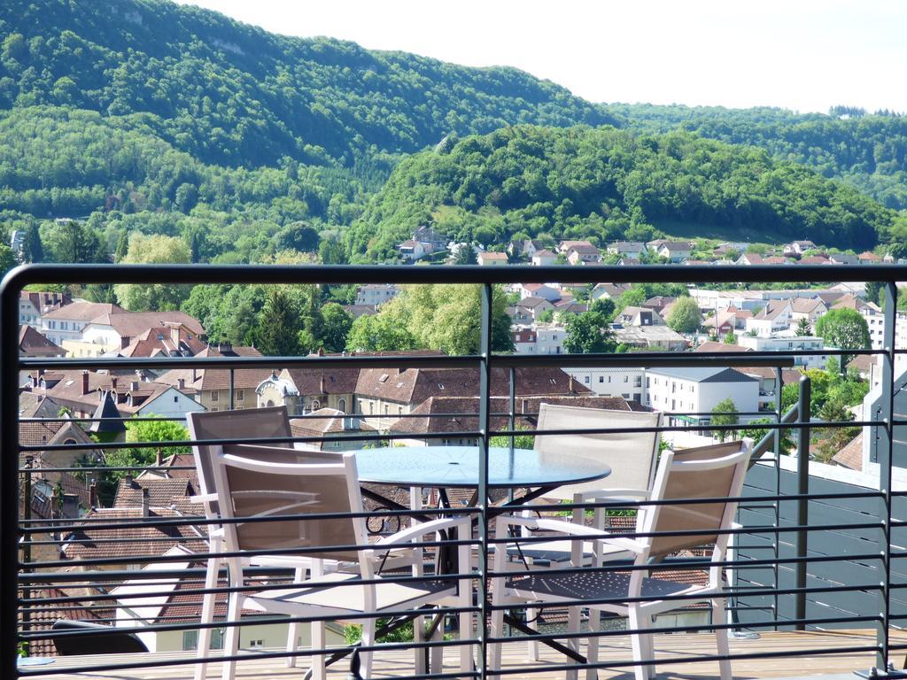 La Colline Aux Yeux Doubs Bed & Breakfast Baume-les-Dames Exterior photo